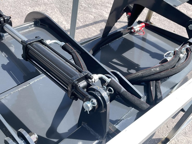 #2762-•-unused-2026-wolverine-skid-steer-grapple-bucket-attachment-image-10