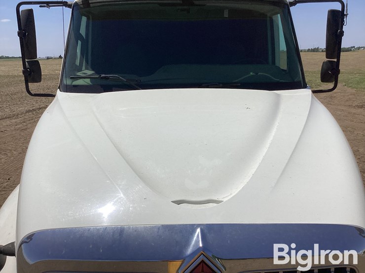 2015-international-prostar-image-12