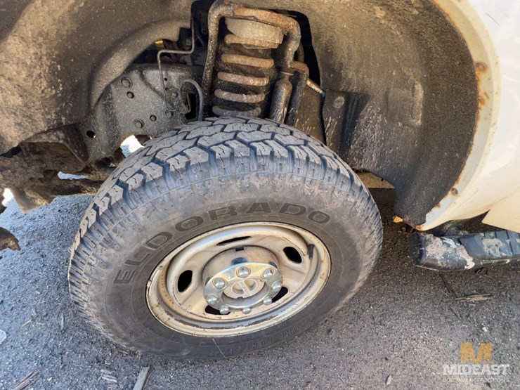 2011-ford-f350-image-8