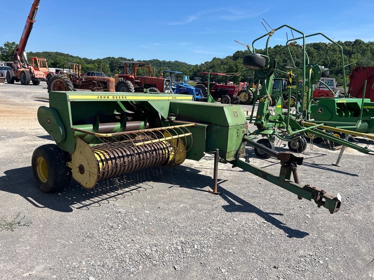 john-deere-336-image-1
