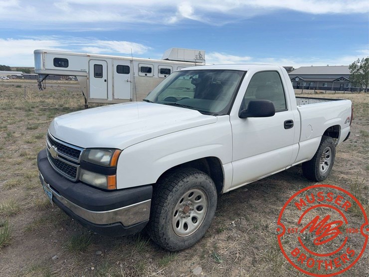 2007-chevrolet-1500-image-1