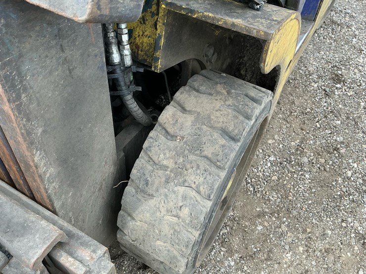 2000-komatsu-fg25st-12-image-13