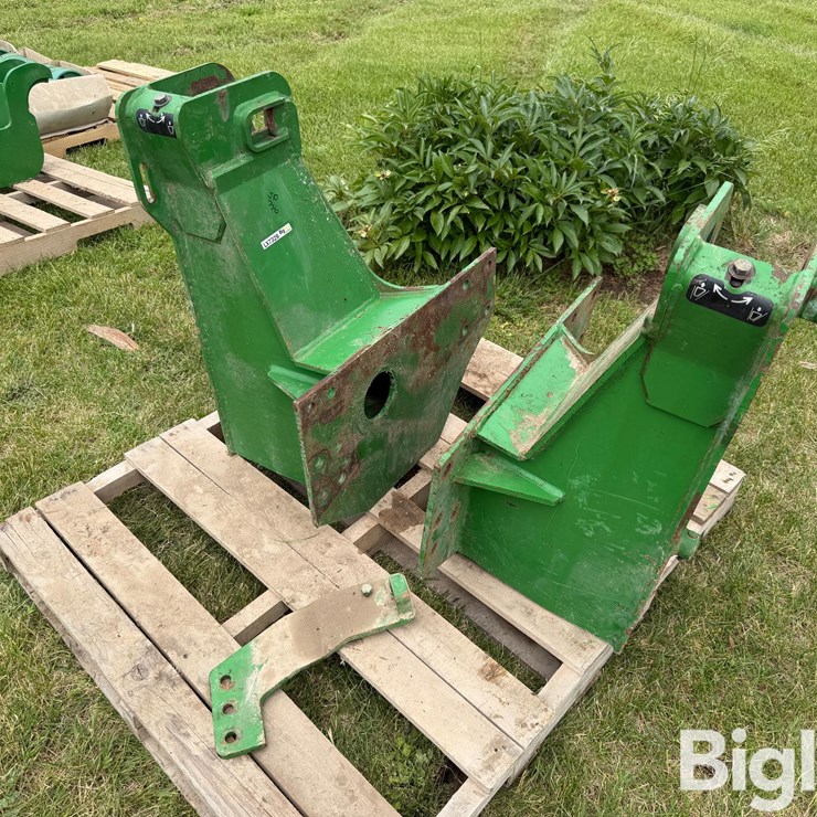 JOHN DEERE 740