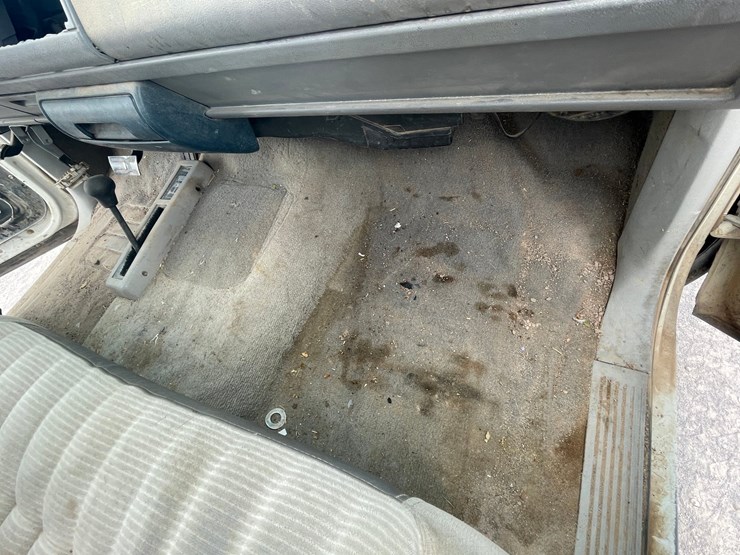 1992-chevrolet-k2500-image-47
