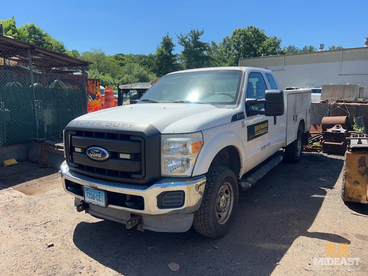 2011-ford-f350-image-1