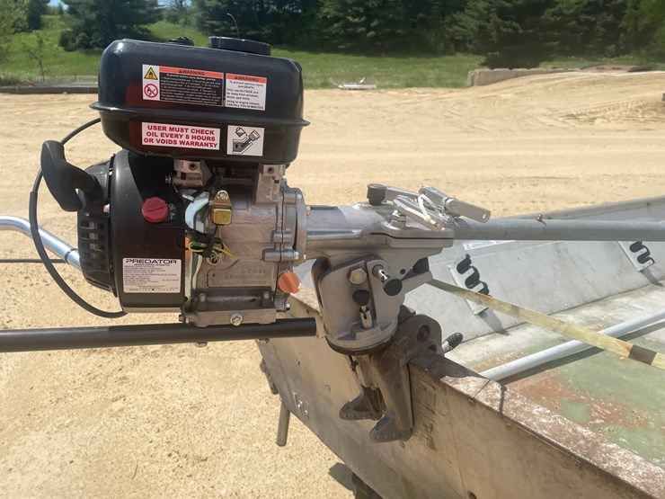 #2001-•-14'-landau-aluminum-boat-with-a-mud-motor-(no-title)-image-39