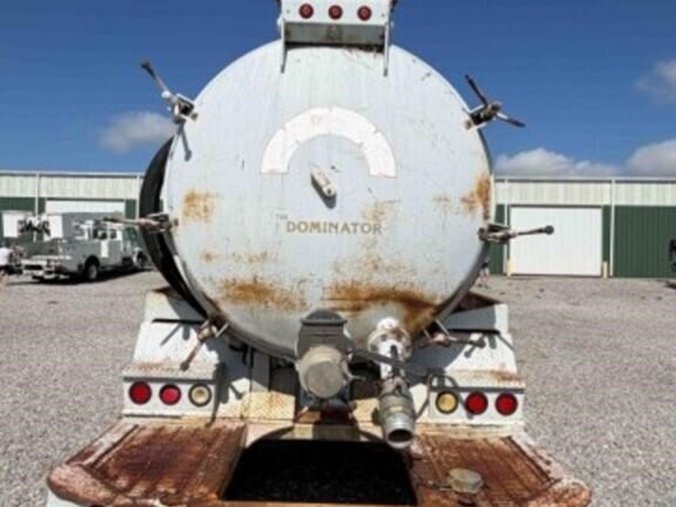 1992-peterbilt-379-image-6