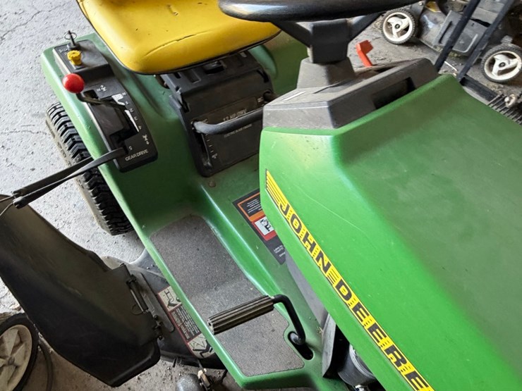 john-deere-38-image-14