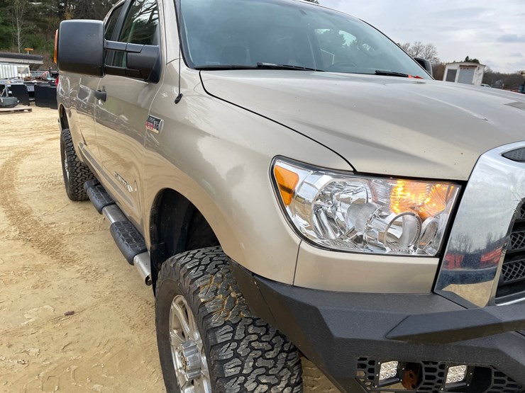 2007-toyota-tundra-sr5-image-18