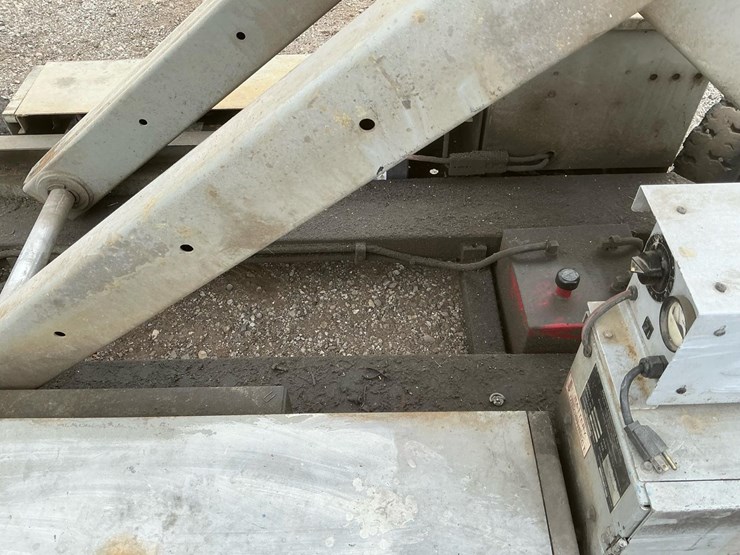 #1301-•-mec-254ht-scissor-lift-image-37