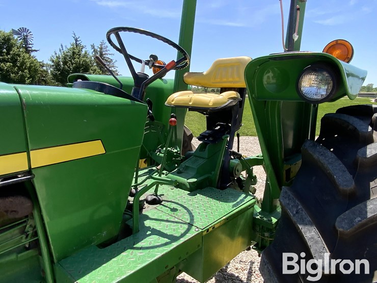 1979-john-deere-2840-image-16