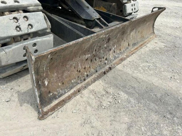 2014-deere-85g-image-61