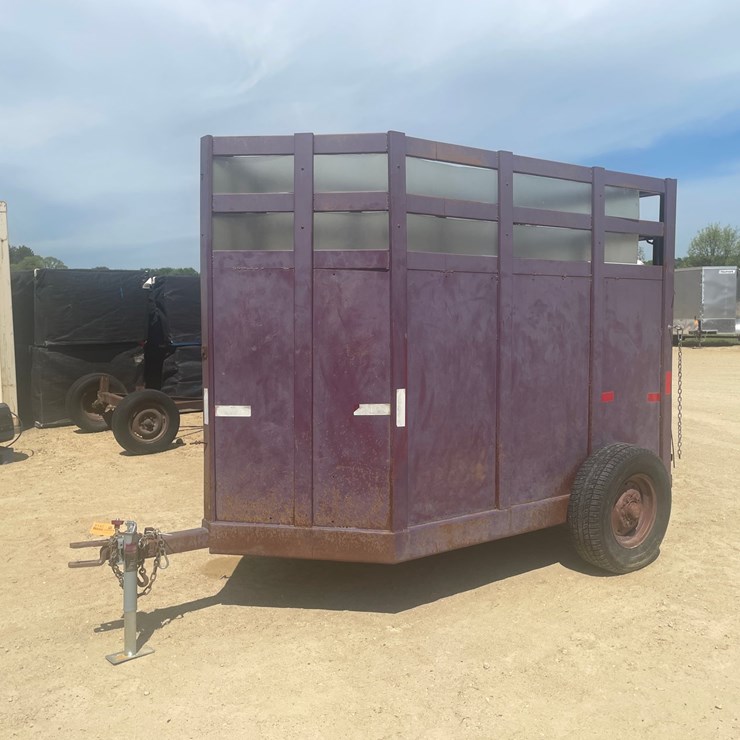 #514 • 10' Livestock Trailer (No Title)