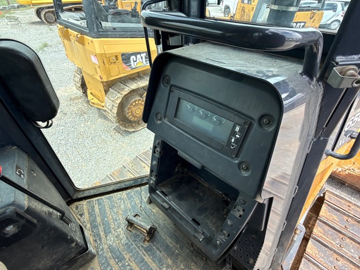 deere-650k-xlt-image-16