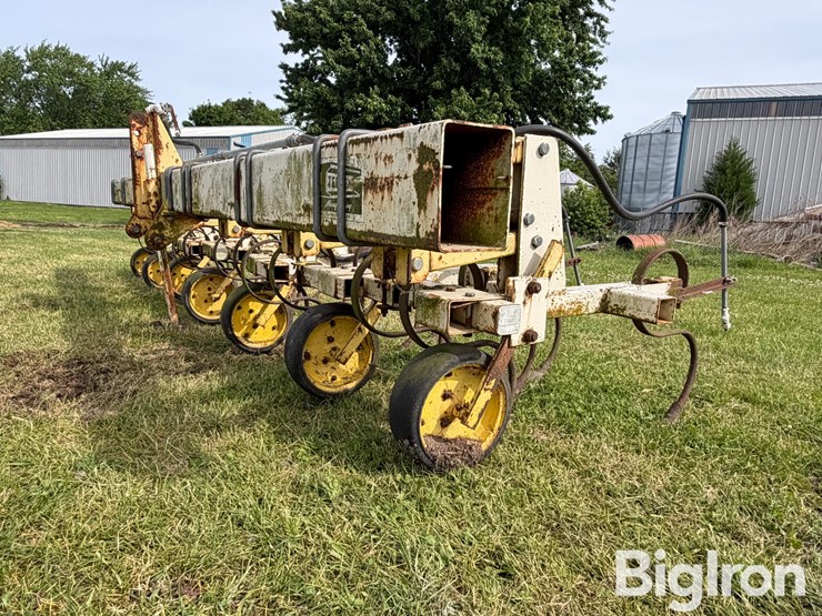 tebben-6-row-cultivator-image-11