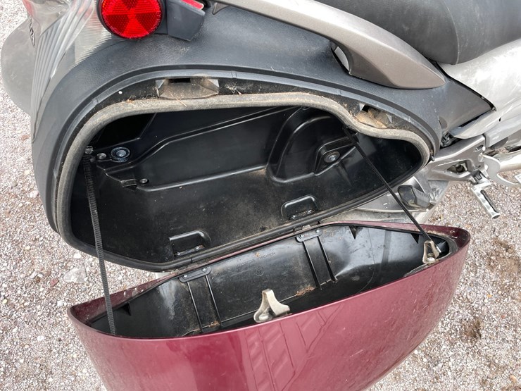 #213-•-2010-honda-touring-(has-a-nm-title)-image-18