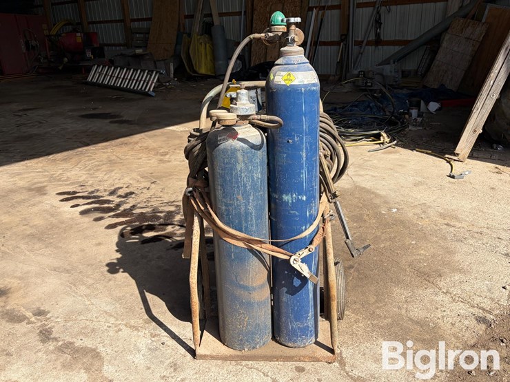 propane-tanks-&-torch-setup-image-2