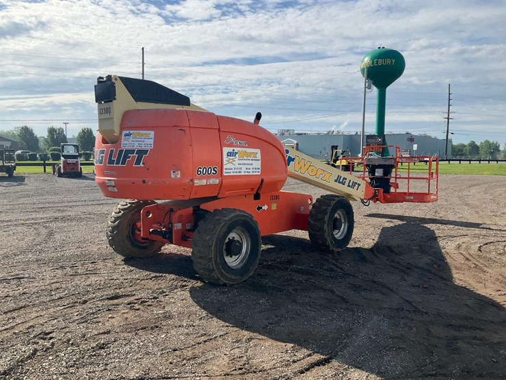 2005-jlg-600s-image-3