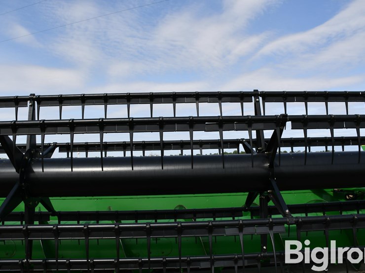 2017-john-deere-635f-image-16