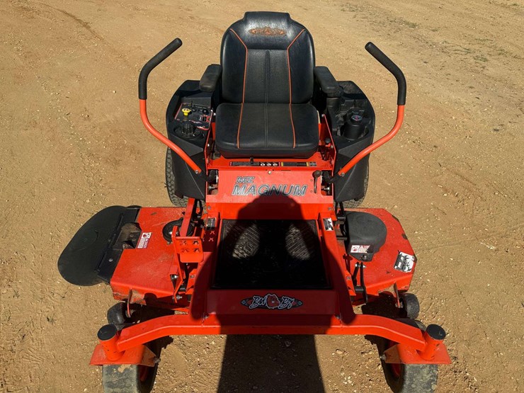 2017-badboy-mz-magnum-54"-cut-zero-turn-mower-image-5
