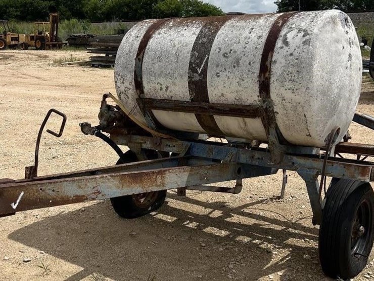 l3---liquid-fertilizer-applicator-image-1
