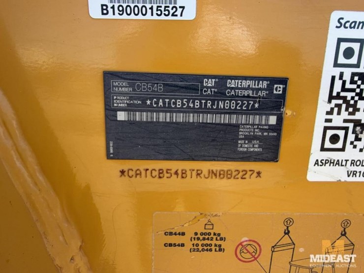 2016-caterpillar-cb54b-image-9