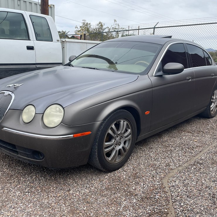 #211 • 2005 Jaguar S-Type Passenger Car (Has a NM Title)