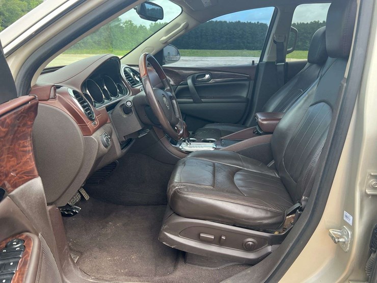 2014-buick-enclave-image-10