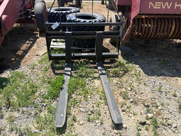 kivel-48in-pallet-fork-attachment-image-2