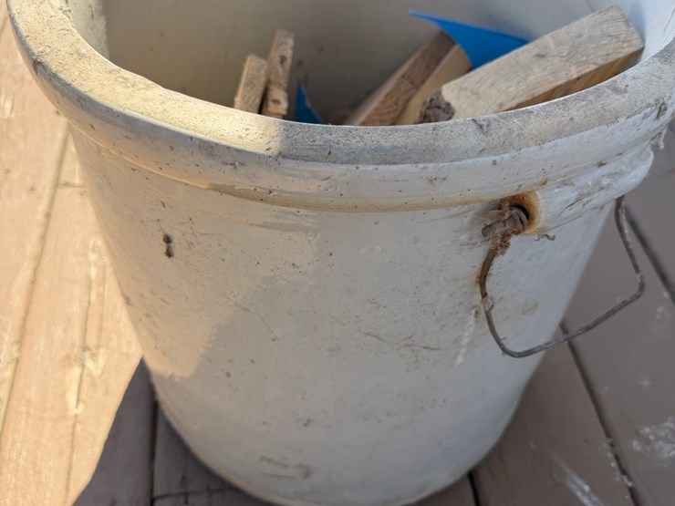 10-gallon-redwing-crock-image-8