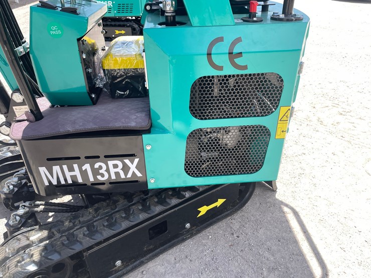 #2654-•-unused-cfg-mini-excavator-image-17