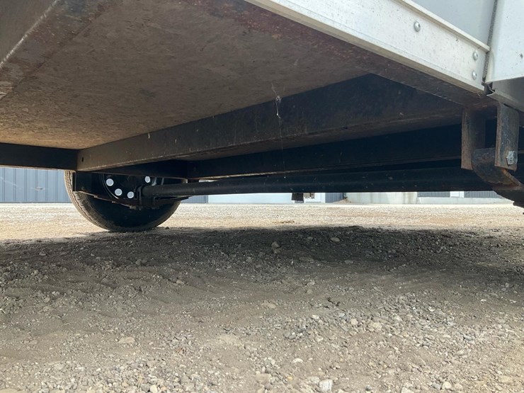 2024-haulin-31'-x-102"-image-22