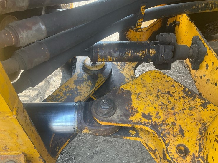 1980-john-deere-644-image-22