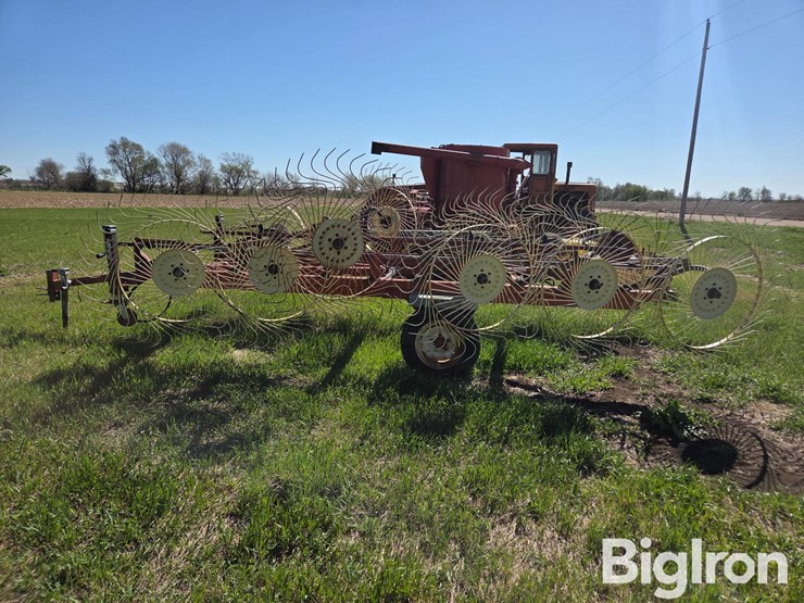 hesston-3980-image-8