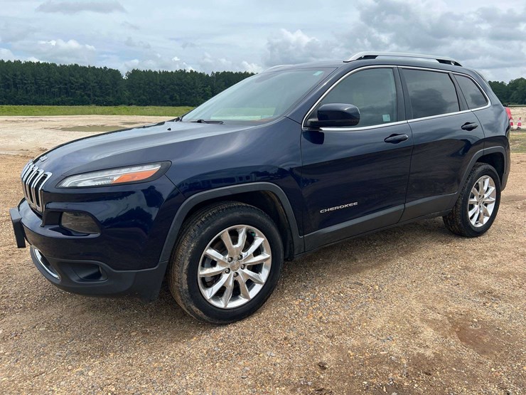 2015-jeep-cherokee-limited-image-1