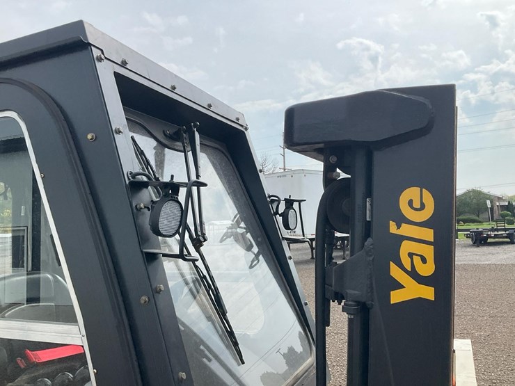 #1358-•-2017-yale-electric-forklift-image-14