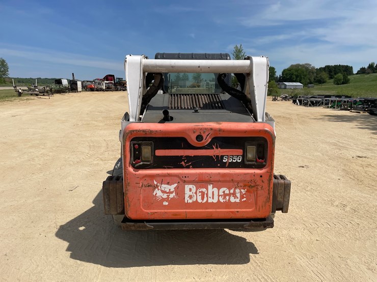 2013-bobcat-s650-image-6