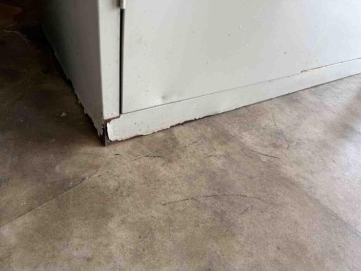 metal-storage-cabinet-image-3