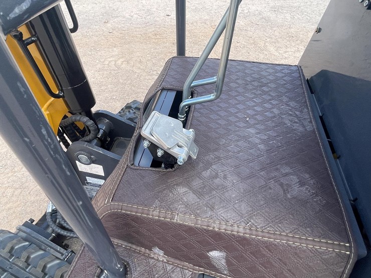 #2663-•-unused-cfg-mini-excavator-image-17