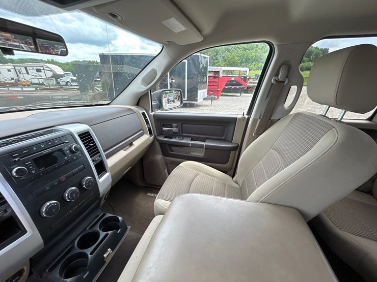 2009-dodge-ram-1500-image-10