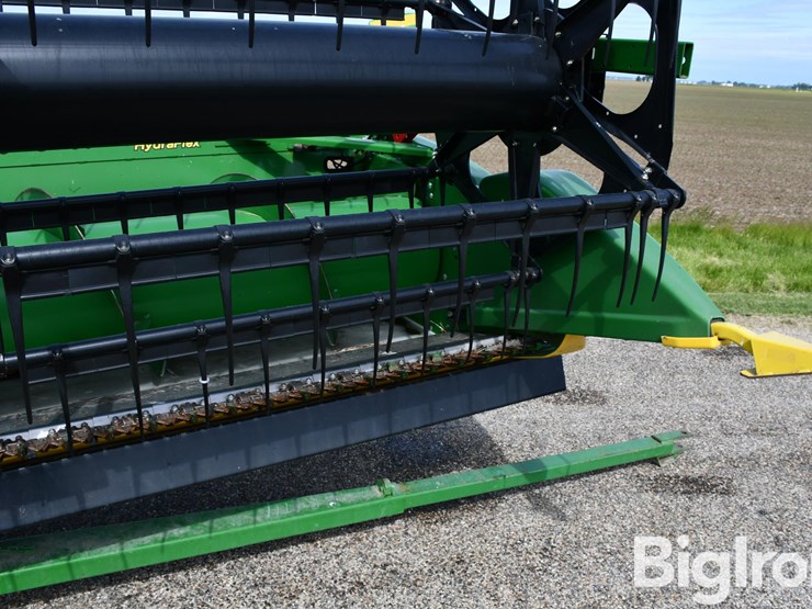 2017-john-deere-635f-image-15