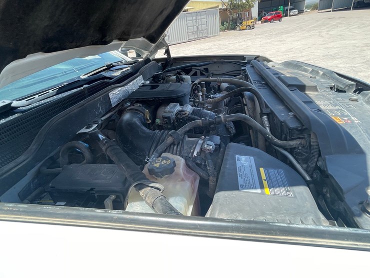 2016-chevrolet-silverado-3500-image-55