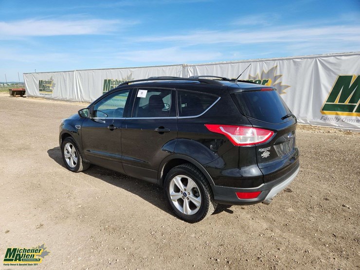 2015-ford-escape-image-3
