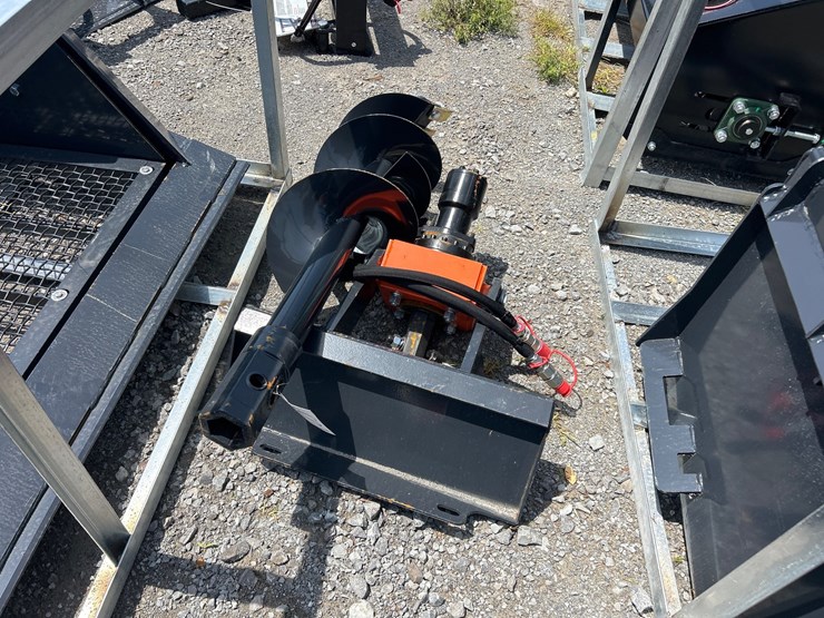 #103-•-mini-skid-steer-hydraulic-auger-image-1