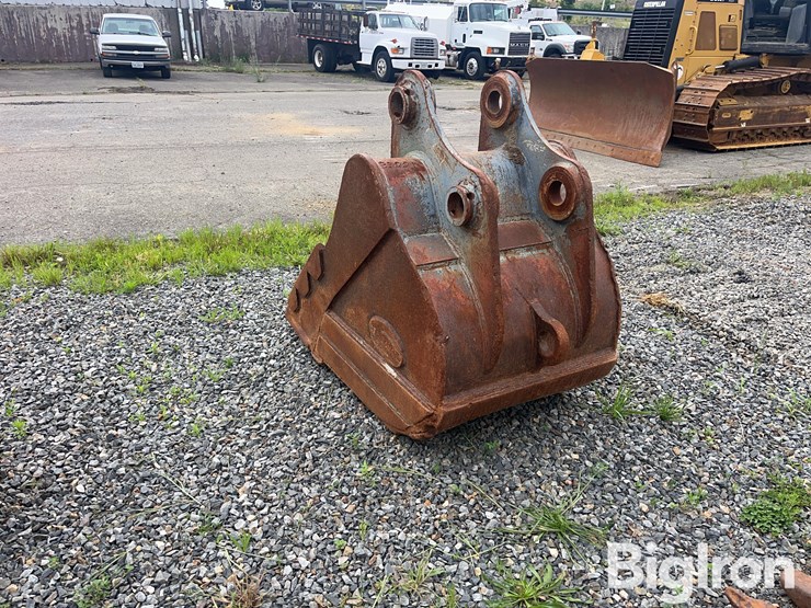 strickland-cx210-36”-excavator-bucket-image-7
