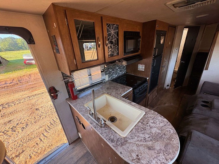 2018-forest-river-"salem-cruise-lite"-travel-trailer-image-21