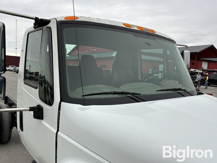 2019-international-4300-sba-image-15