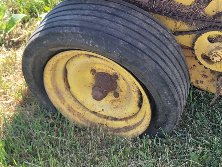 new-holland-310-image-26