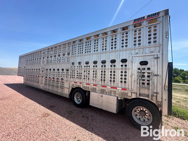 2015-eby-livestock-trailer-image-8
