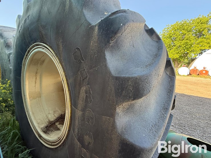 firestone-76x50.00-32-flotation-tire-&-rim-image-9